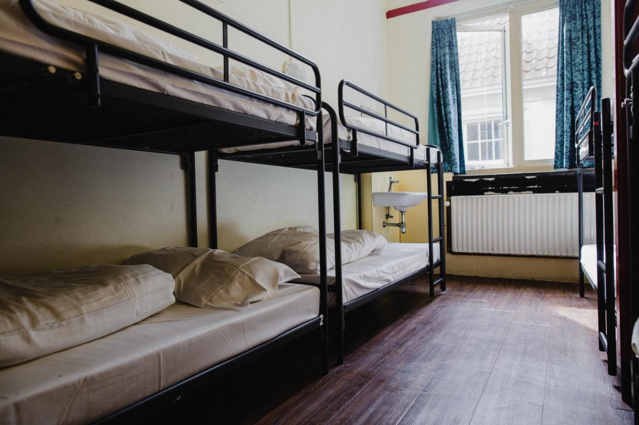 Shelter City Christian Hostel Амстердам Екстер'єр фото